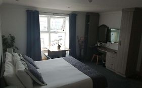 Reveller Lodgings